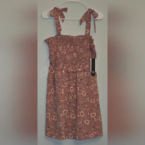 As U Wish Floral Dress Juniors Size Large NWT - Picture 2 of 3